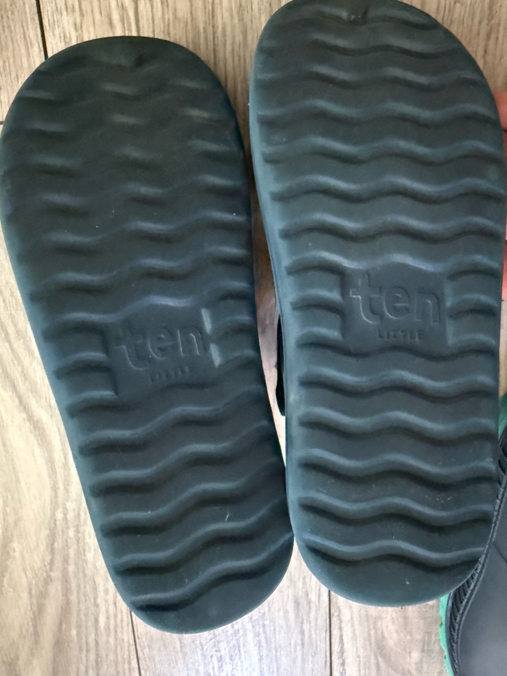 ten little Kids Black and Green Slide Sandals